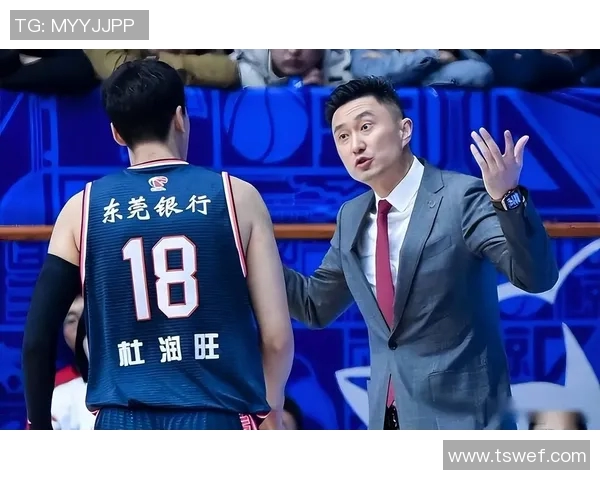 新赛季CBA即将开启，豪华转会引发球迷热议